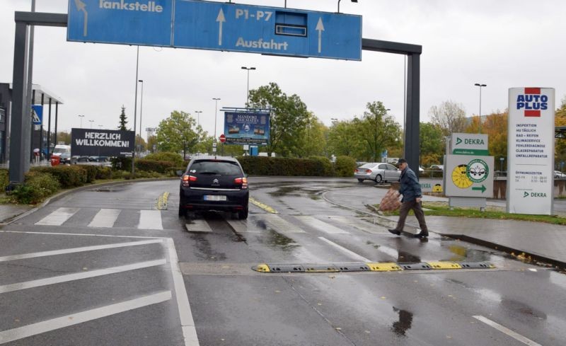 Landsberger Chau. /Kaufland/Einf West/Sicht Einf (City-Star)