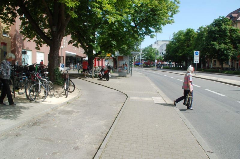 Zähringerplatz/Seerhein-Center/neb. WH lks (Sicht Steinstr)