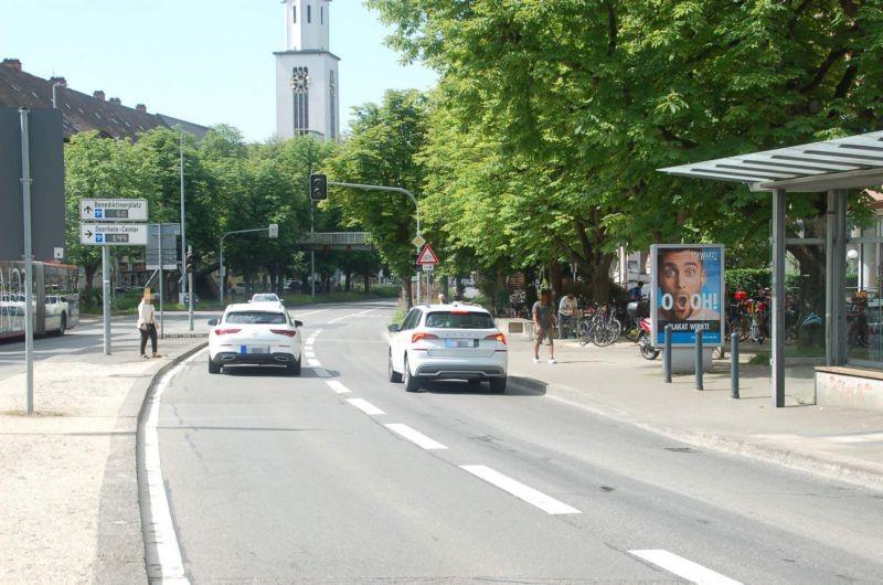 Zähringerplatz/Seerhein-Center/neb. WH lks (Sicht WH)