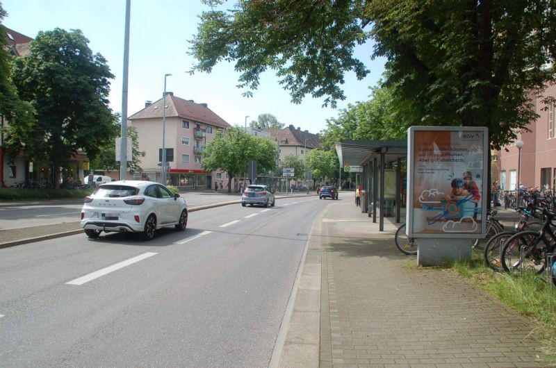 Zähringerplatz/Seerhein-Center/neb. WH rts (Sicht Jahnstr)