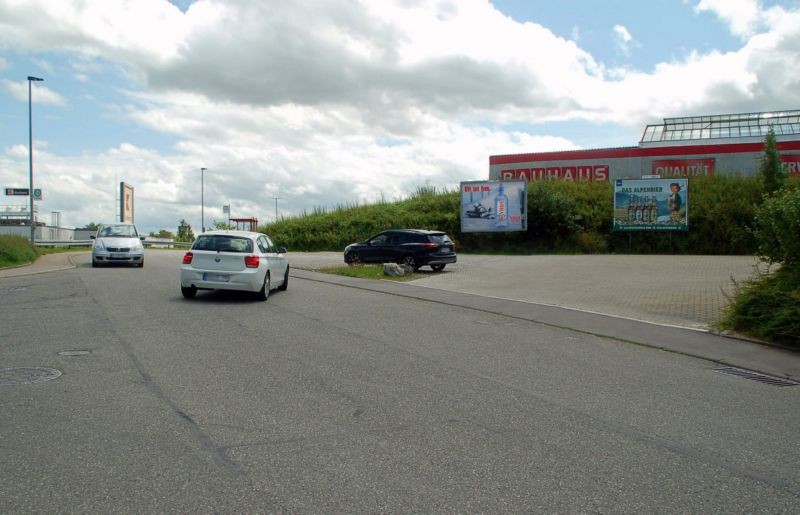 Raiffeisenstr. 3/bei Deichmann (geg. Kaufland)