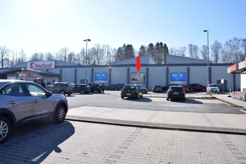 Stammbacher Str. 3 /Kaufland/neb. Eing rts/Sto. 2 (Wand)