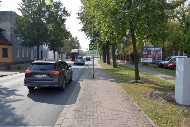 Magdeburger Str. 84/neb. Duponia-Getränke/quer zur Str/lks