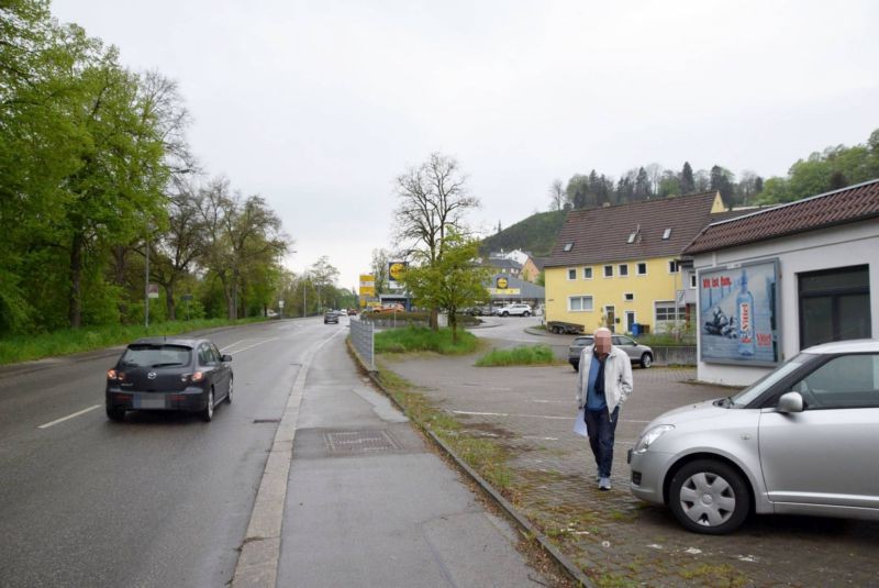 Stuttgarter Str/B 14/Zufahrt Lidl (Wand)