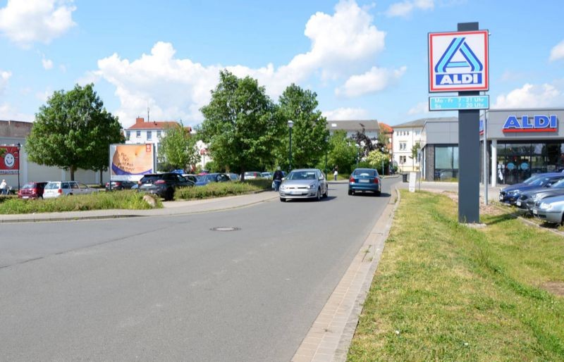 Lüneburger Str. 2/Zufahrt Kaufland/bei AWG/Sicht Kaufland