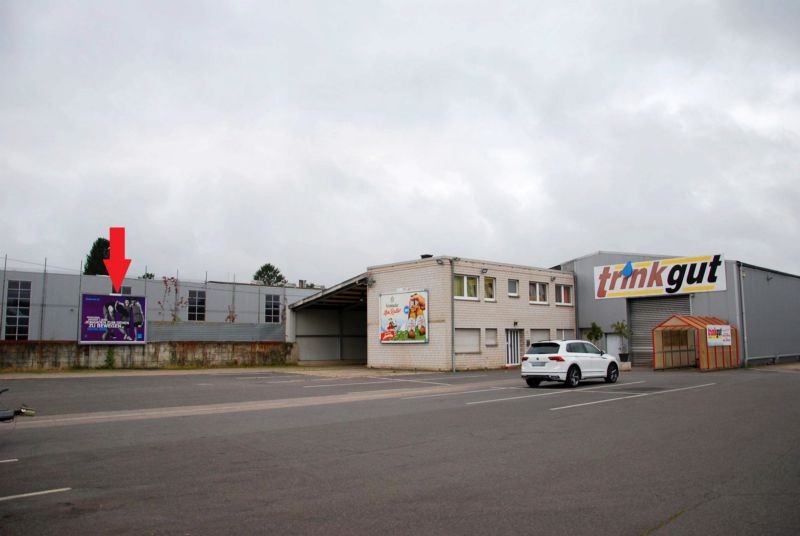 Wurmbenden 9 /Trinkgut/geg. Einfahrt/lks