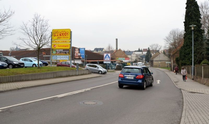 Colditzer Str. 8/B 7 /Netto/Einf/Sicht Netto -quer zur Str