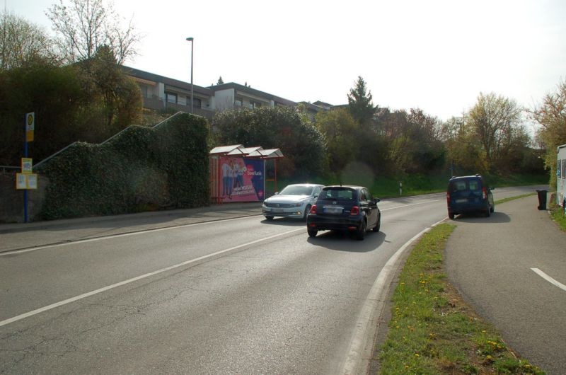 Tuttlinger Str/geg. Nr. 31/bei Bahnübergang  (WH)