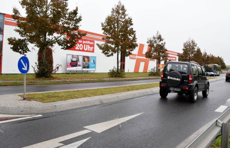 Spandauer Str 109 /Hellweg Baumkt/Seeburger Str/gg Panzerstr