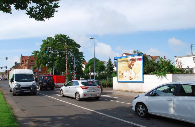 Paternusstr. 2/Bahnweg/Bahnübergang/rts