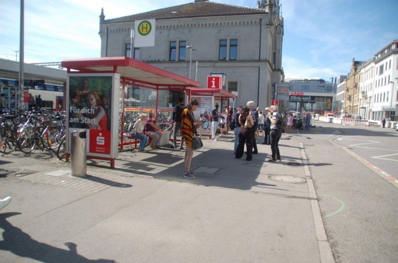 Bahnhofplatz/Hbf-Vorplatz/linke WH/aussen (WH)