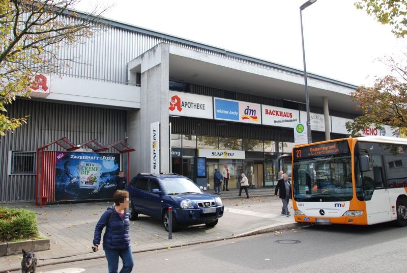 Hertzstr. 1 /Kaufland/lks vom Eingang (WH)