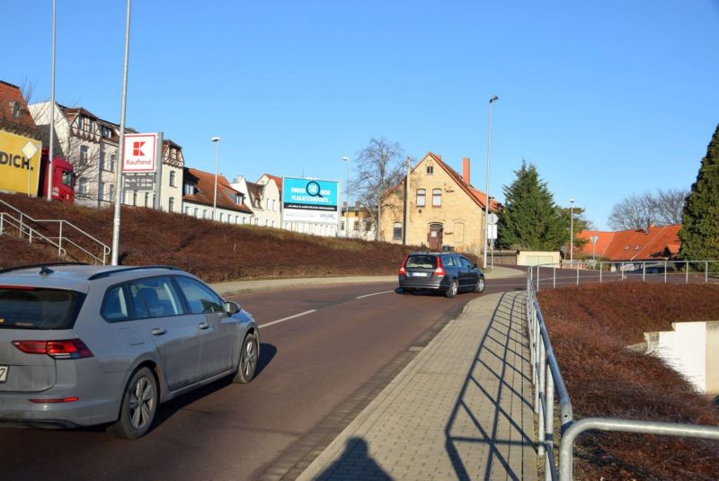 Hallesche Str. 77 /Kaufland/Einfahrt/Sicht Markt