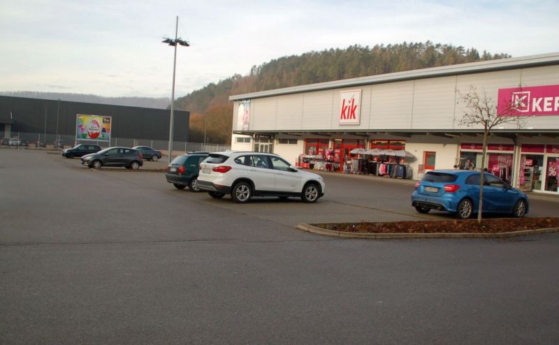 Württemberger Str. 4 /Rewe/lks neb. KIK