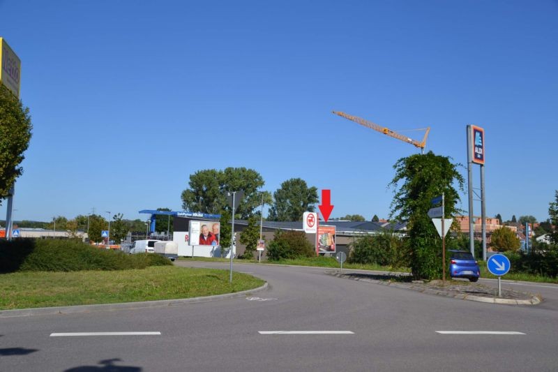 Dr.-Alfred-Weckesser-Str/Am Landgraben/Zufahrt Netto