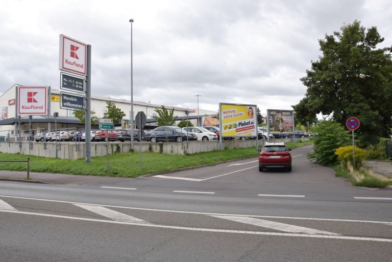 Käthe-Kollwitz-Str. 43 /Kaufland/rechte Einf (quer zur Str)