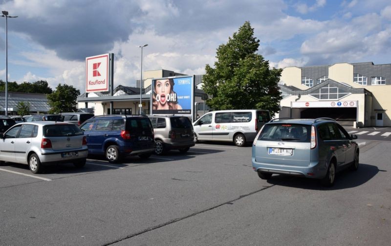 Salzstr. 16a /Kaufland/rts vom Eingang