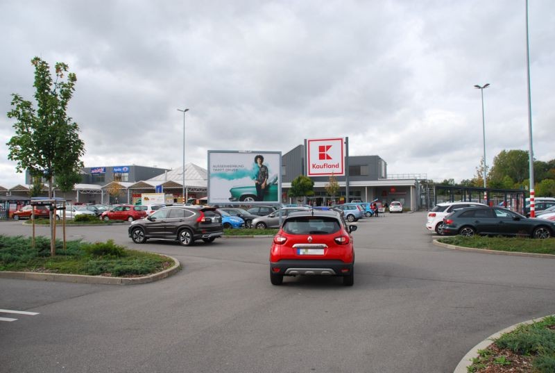 Waldenburger Str. 97 /Kaufland/quer zur Einf/Sicht Einf/lks