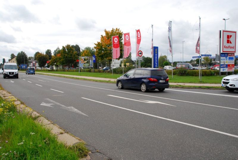 Waldenburger Str. 97 /Kaufland/Zuf Einf/WE rts -quer zur Str