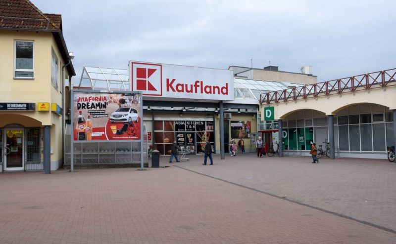 Braunschweiger Str. 83 /Kaufland/Eingang (rts)