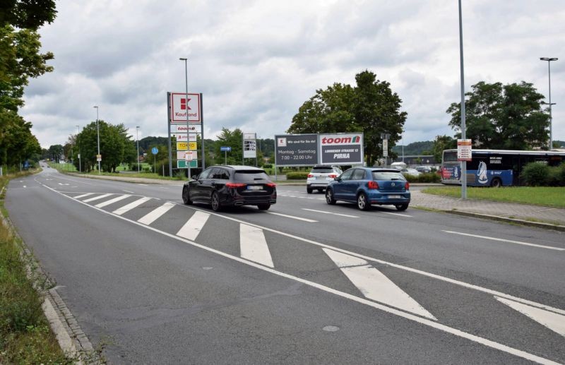 Lohmener Str /Kaufland/Einfahrt/quer zur Str (rechte GF)