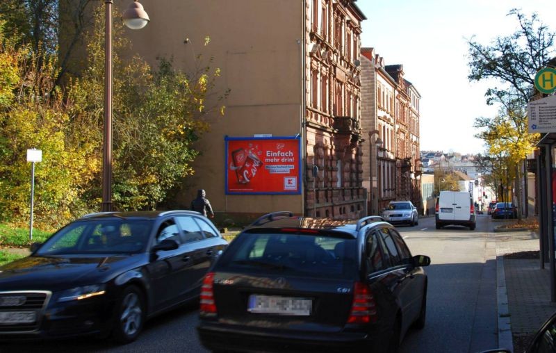 Zweibrücker Str. 20 (quer am Giebel)