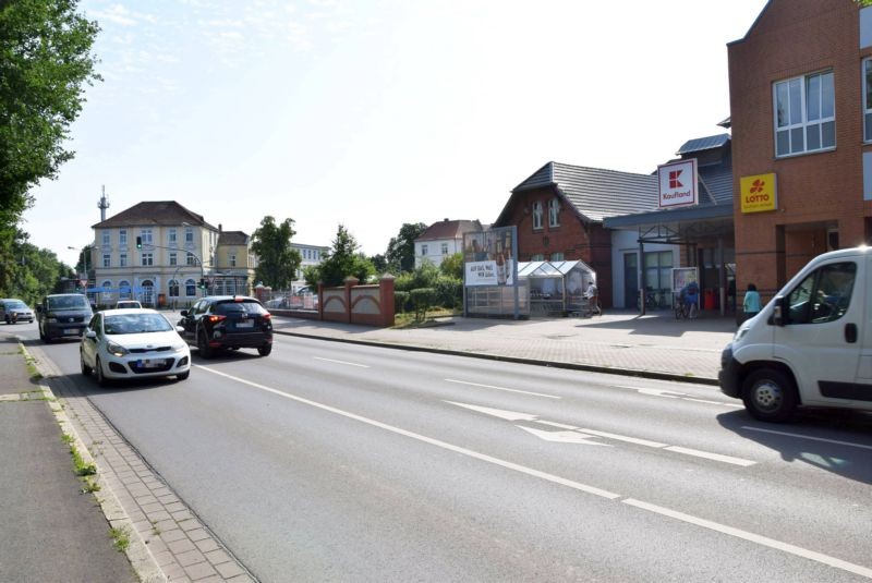 Badeborner Weg 2 /Kaufland/neb. Eingang (Sicht Rathenaustr)