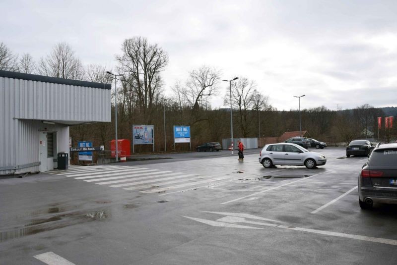 Würzburger Str. 1 /Kaufland/geg. Eingang