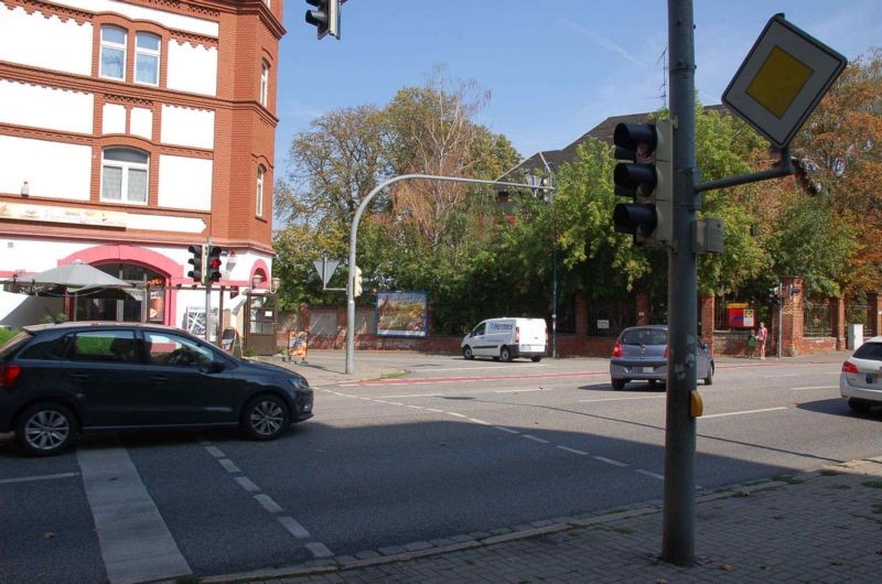 Rosa-Luxemburg-Str/Weissenfelser Str/Zufahrt Lidl