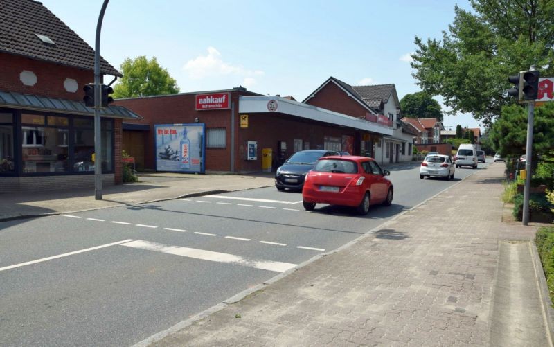 Hauptstr. 18 /Nahkauf/lks vom Eingang (quer zur Str)