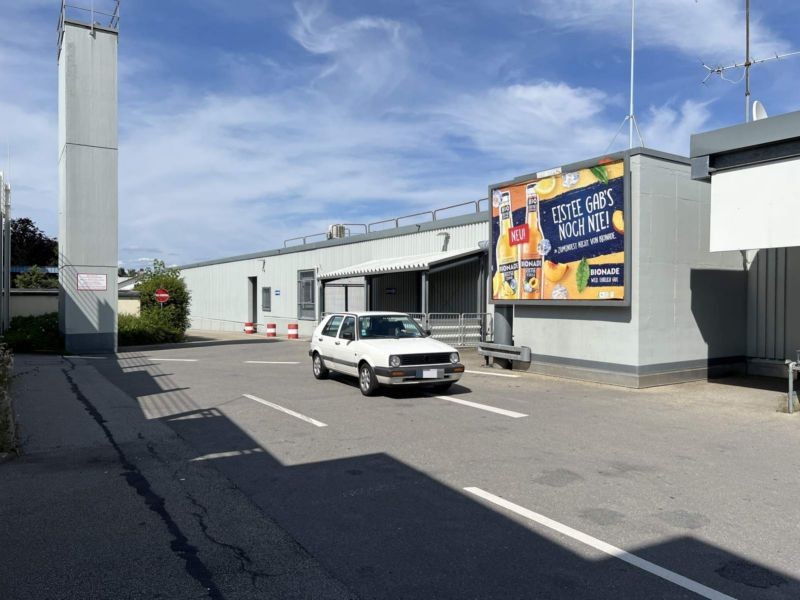 Max-Eyth-Str. 14 /Kaufland/neb. Eingang (Wand)