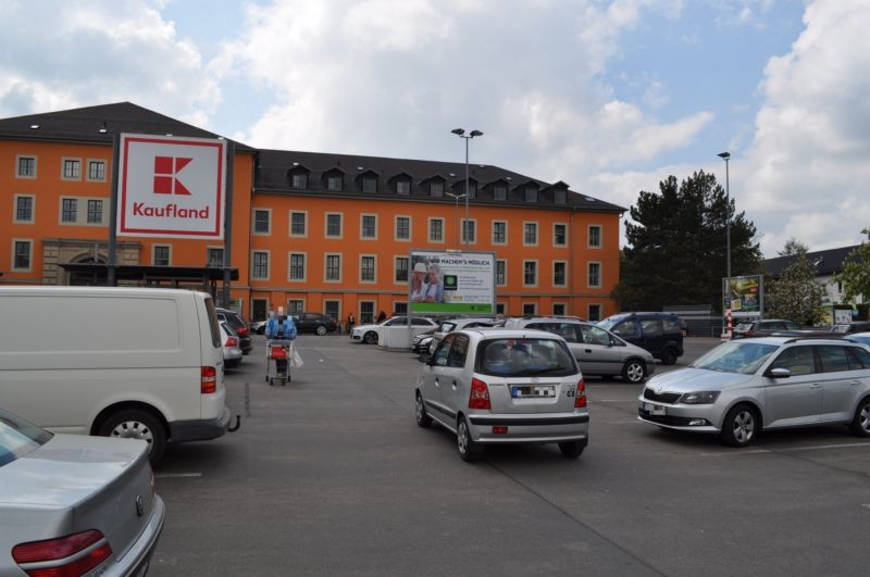 Bürgeraue 2 /Kaufland/neb. Eingang (rts)