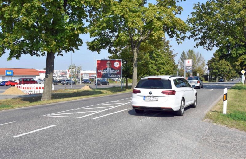 Diedersdorfer Str. 12a /Kaufland/nh. Einf/-Ausf-quer zur Str