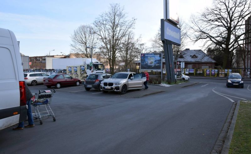 Friedrichshagener Str /Kaufland/neb. Einfahrt/Sicht Markt