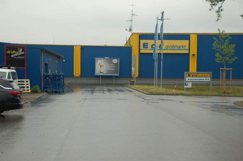 Robert-Bunsen-Str. 9a /Edeka C+C/Leergutannahme/lks