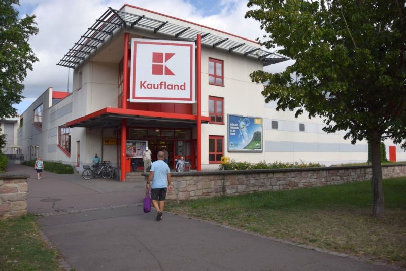 Steinerne Wiese 39 /Kaufland (Eingang)