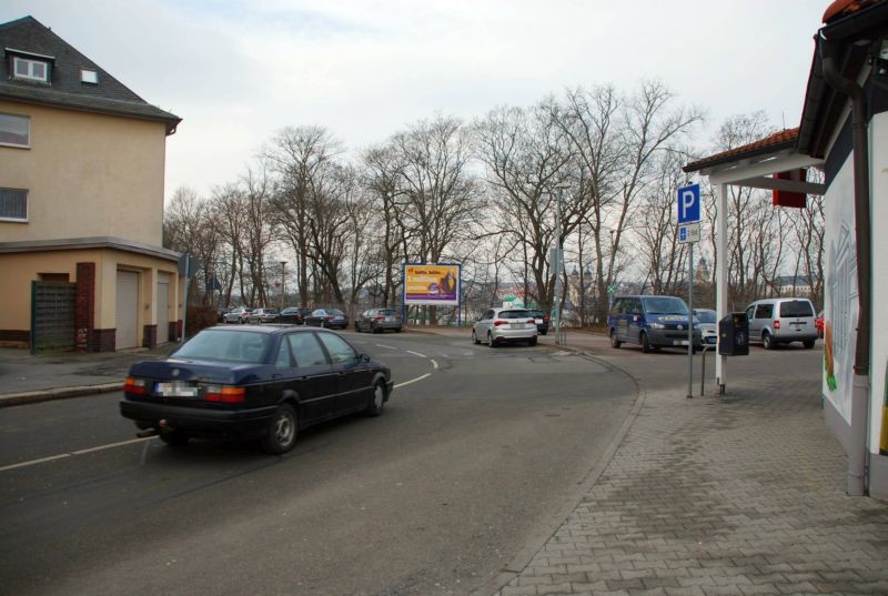 Bismarckstr. 47 /Diska/lks vom Eingang (quer zur Str)