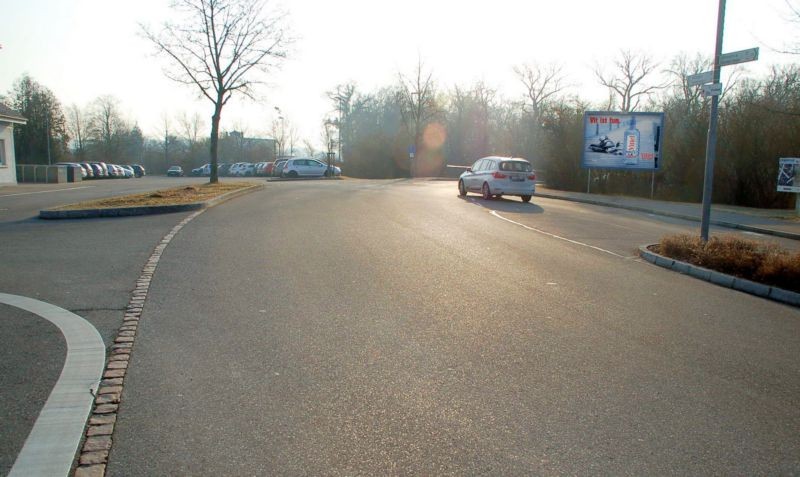 Bahnhofstr/geg. Bahnhof  (Oberlauchringen)