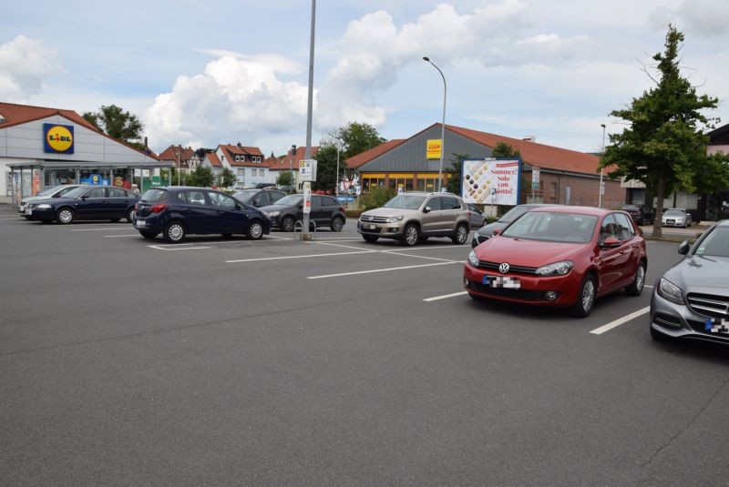 Grimsehlstr. 22 /Lidl/geg. Eingang/Sicht Lidl