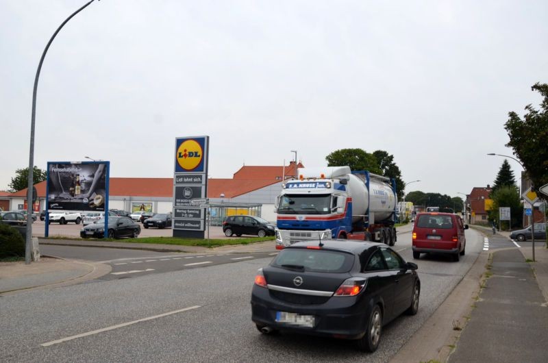 Hafenstr. 16 /Lidl/geg. Eing/Sicht Jahnweg (quer zur B 5)