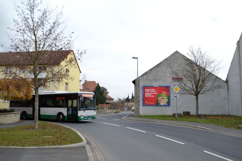 Lindhardstr. 1/Uffenheimer Str (quer zur B 13)