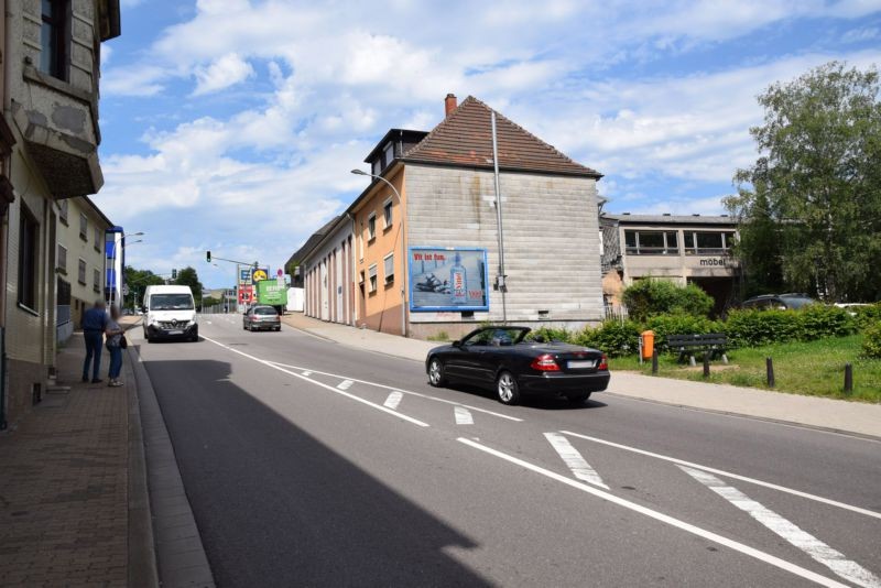 Quierschieder Weg 2a/Zufahrt Edeka + Lidl (quer zur L 126)