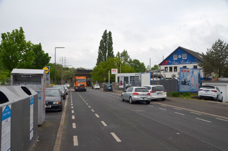 Darmstädter Str 3/geg. Lidl/Einfahrt/rts (quer)