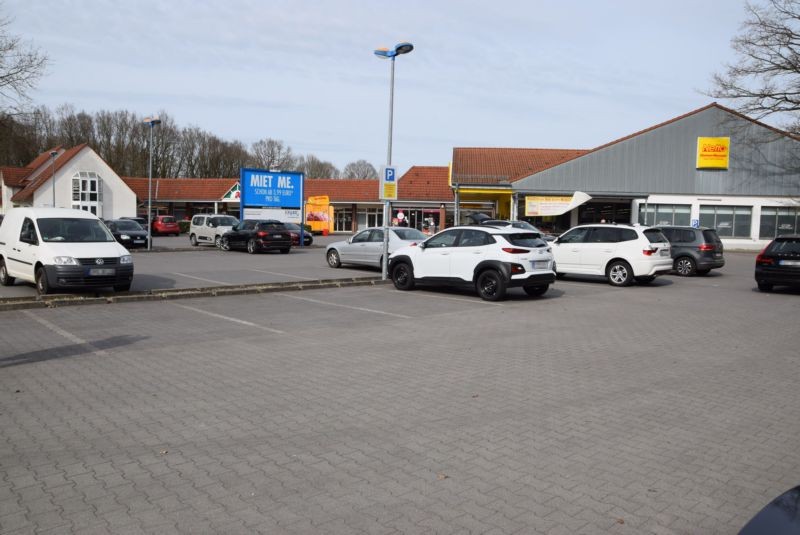 Rheinsberger Str. 2 /Netto/geg. Eingang (Sicht L22)