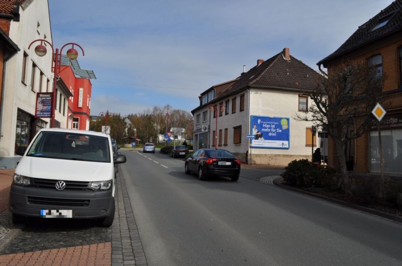 Hauptstr. 77/Wallstr (quer am Giebel)