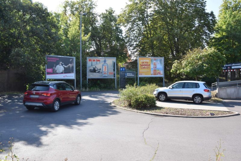 Lindenbühl /Kaufland/Zufahrt Parkdeck (quer zur Einfahrt)