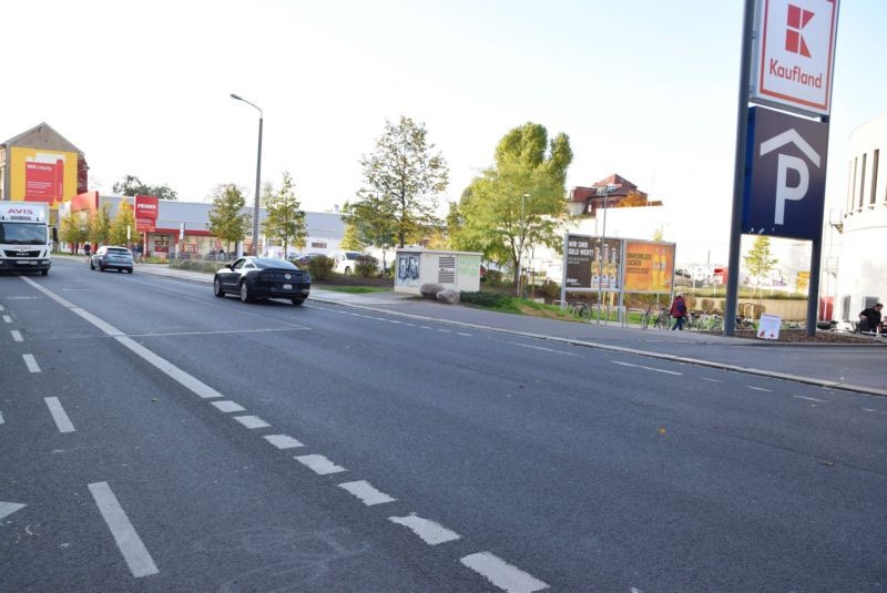 Dresdner Str. 78-80 /Kaufland/neb.Eing -quer zum Täubchenweg