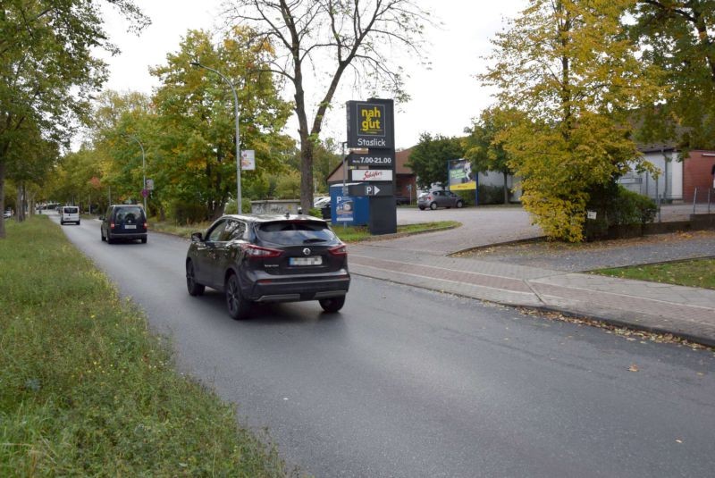 Lichterfelder Allee 165 /NP-Markt (neb. Eingang)