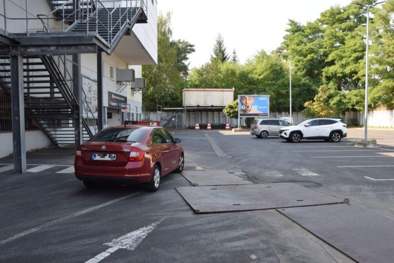 Zittauer Str. 120 /B99/Kaufland/geg. Einfahrt PH