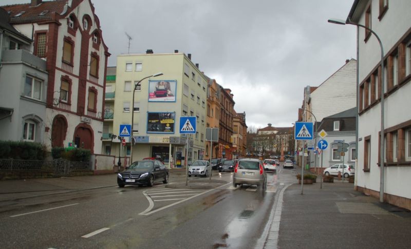 Lemberger Str. 28/L 486/unten (quer am Giebel)